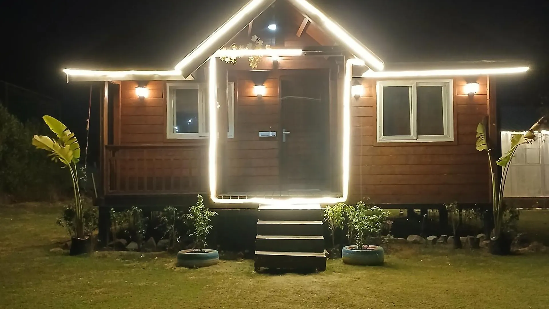 Tvam Retreat & Resorts Gurgaon 0*,  India