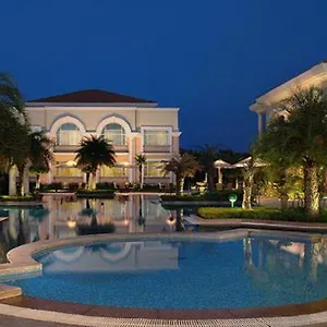 The Palms Town & Country Club - Gurgaon
